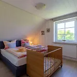 Hus-pellworm-2-ferienwohnung-meereswelle