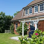 Hus-pellworm-2-ferienwohnung-meereswelle Apartamento Pellworm