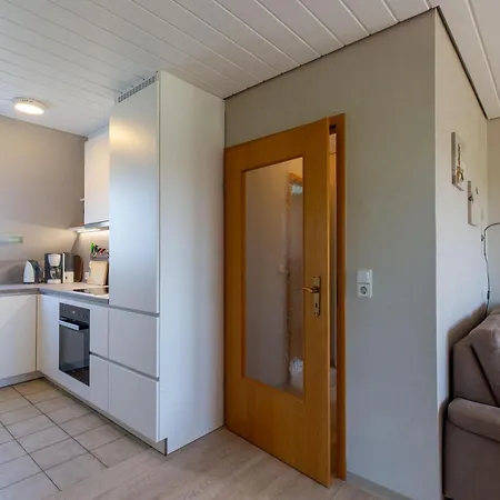 Hus-pellworm-2-ferienwohnung-meereswelle * Pellworm
