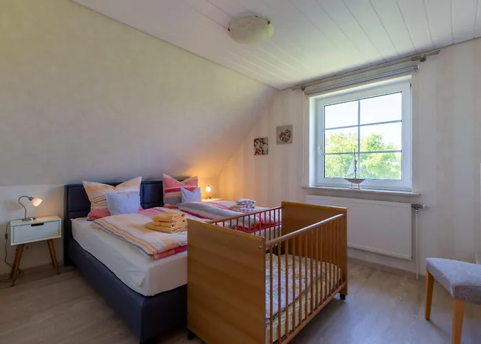 Hus-pellworm-2-ferienwohnung-meereswelle