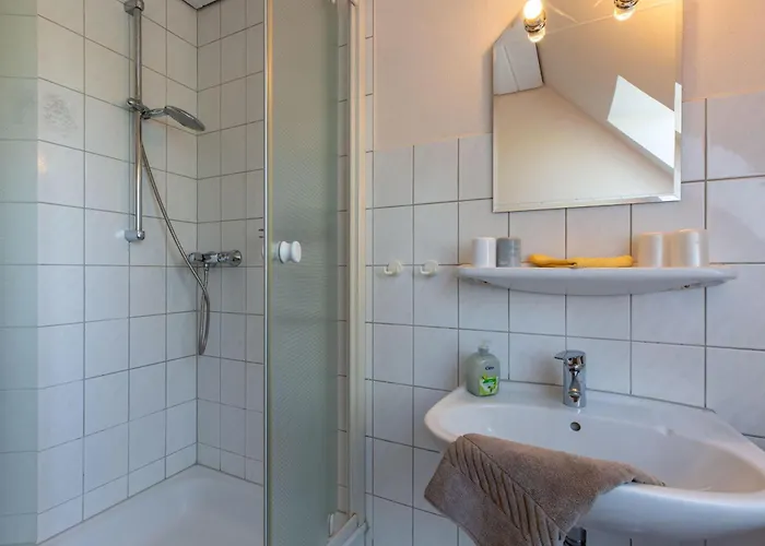 Hus-pellworm-2-ferienwohnung-meereswelle